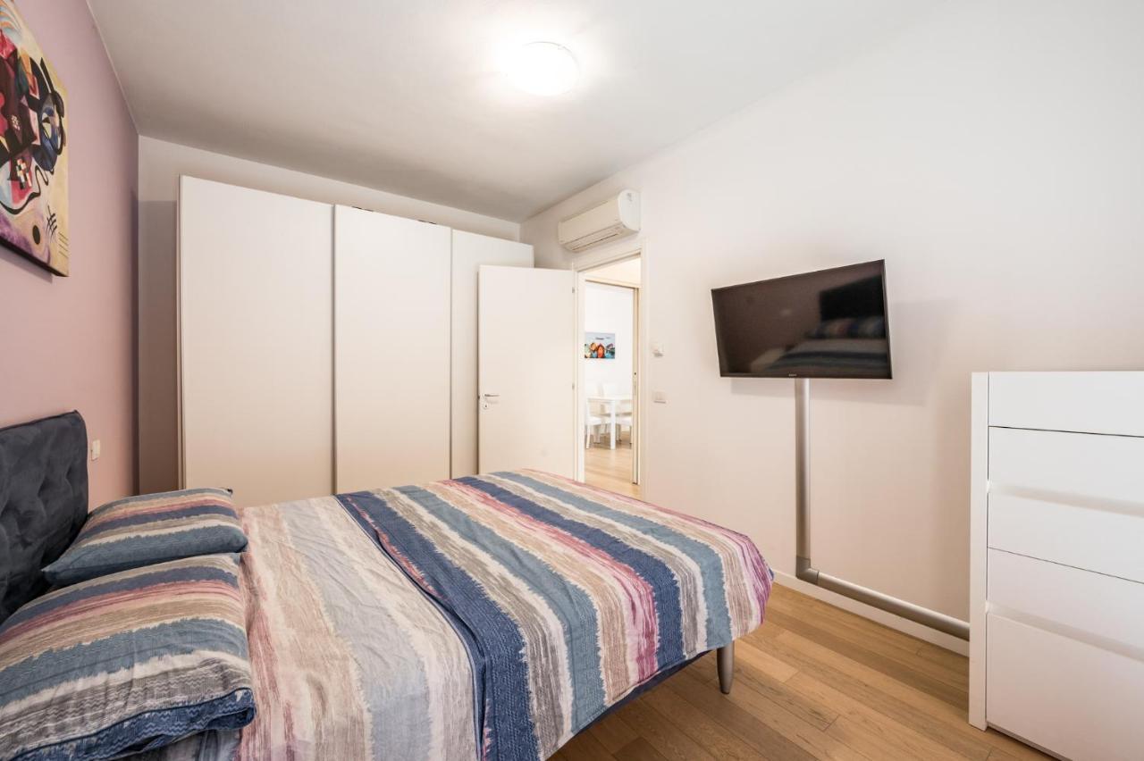 Apartmán La Casa Di Edo - Wifi Parking Free Modena Exteriér fotografie